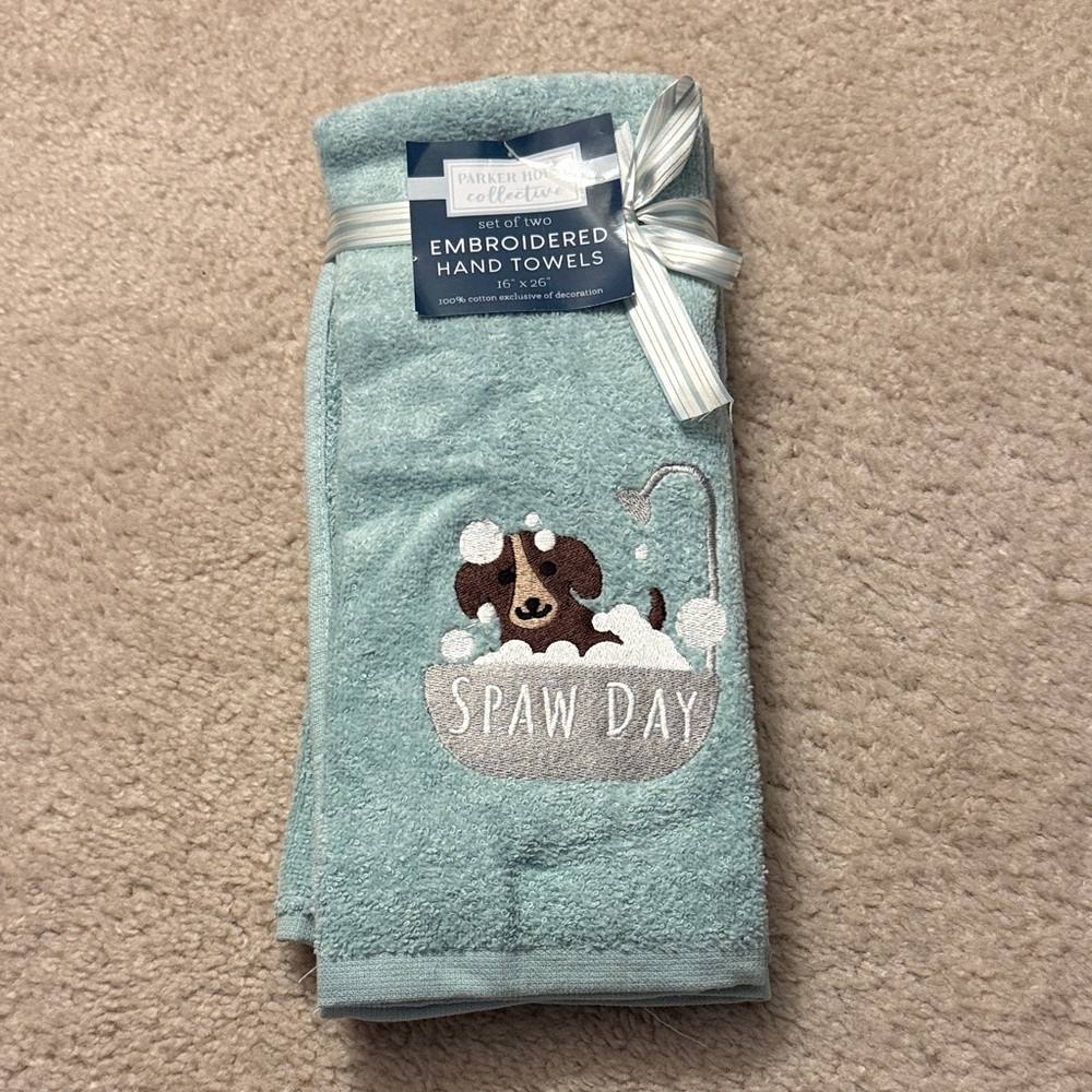 Embroidered Hand Towel - Set of 2